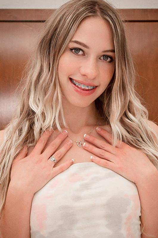 Khloe Kapri's nude picture